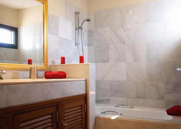 Alai Piscina Climatizada Privada Y Pergola Chill Out