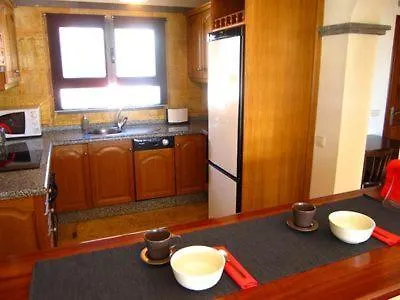 Alai. Privacidad. Piscina Climatizada. Wifi. Tv Cable. فيلة *